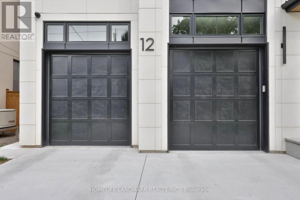 12 Bernice Avenue, Toronto, ON M8Y1Z6 Photo 4