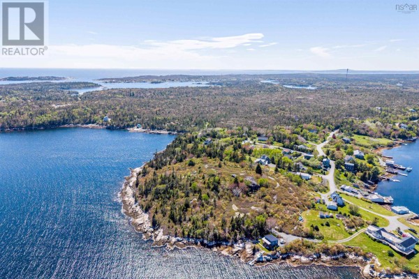 12 Branch Road, Mcgraths Cove, NS B3Z3V5 Photo 2