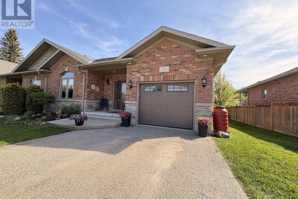 12 Brown Street S, Minto, ON, photo 2