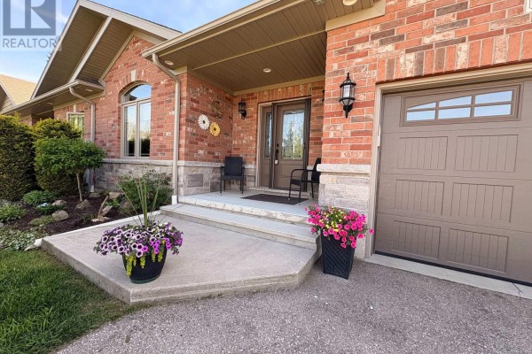 12 Brown Street S, Minto, ON, photo 3