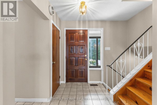 Primary Bedroom - 12 Candlewood Crescent, Toronto, ON M3J1G8 Photo 4