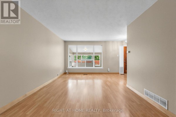 Bedroom 2 - 12 Candlewood Crescent, Toronto, ON M3J1G8 Photo 5