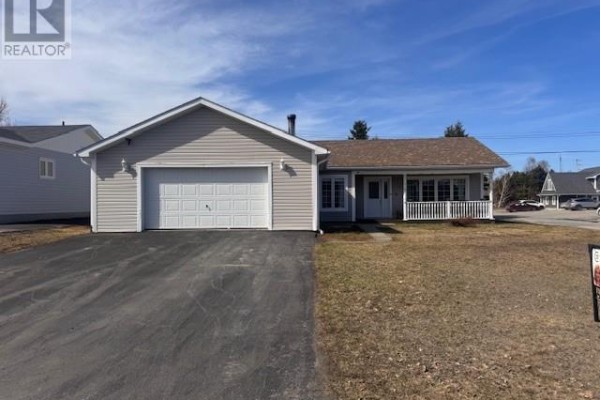 12 Cedar Drive, Lewisporte, NL, photo 3