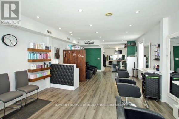 12 Centre Street, Markham, ON L3P2N8 Photo 3