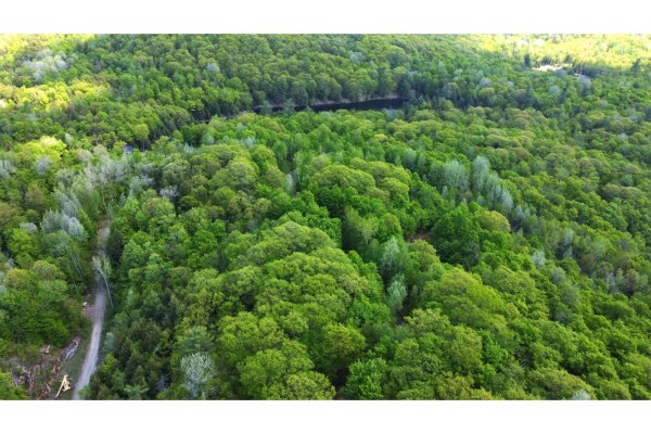 12 Ch. Du Mica, Val Des Monts, QC, photo 3