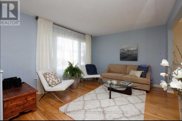 Dining room - 12 Chevron Crescent, Toronto, ON M1K3N4 Photo 2