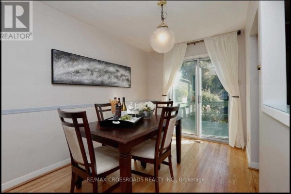 Kitchen - 12 Chevron Crescent, Toronto, ON M1K3N4 Photo 3