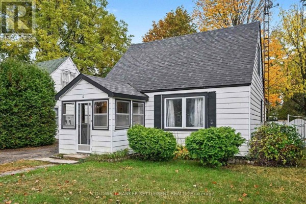 12 Cockburn Street, Perth, ON K7H2A7 Photo 2