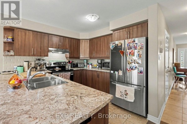 Kitchen - 12 Code Crescent, Carleton Place, ON K7C0A4 Photo 5