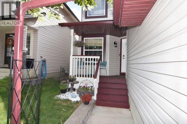 Family room - 12 Country Hills Gate Nw, Calgary, AB T3K5C8 Photo 4