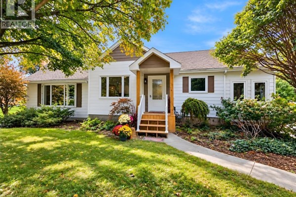12 Crerar Drive, Chatham
