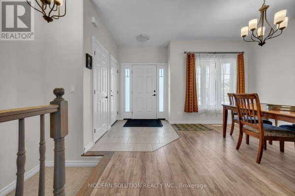 Living room - 12 Cypress Drive, Belleville, ON K8N0J6 Photo 4