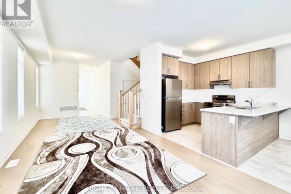 12 Daisy Street, Springwater, ON L9X2C5 Photo 4