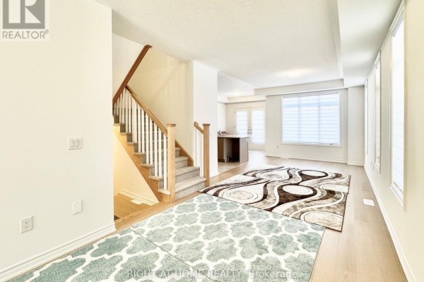 12 Daisy Street, Springwater, ON L9X2C5 Photo 5