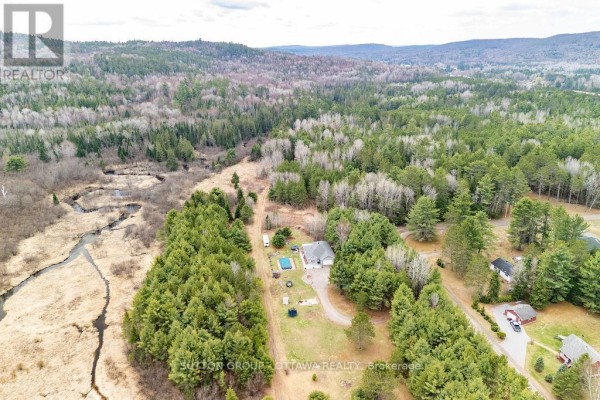 12 Eastern Avenue, Greater Madawaska, ON K0J2R0 Photo 5