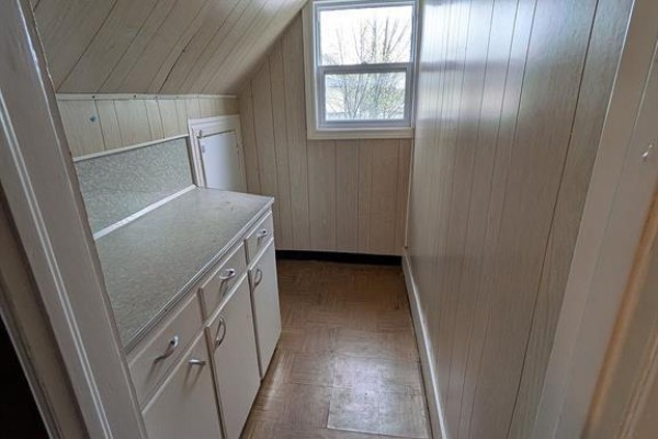 12 Empire Street, Welland, ON L3B2L2 Photo 4