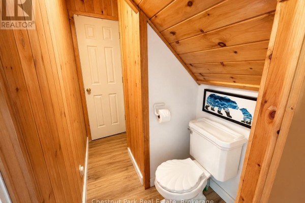 12 Ferndale Road, Muskoka Lakes, ON P0B1J0 Photo 3