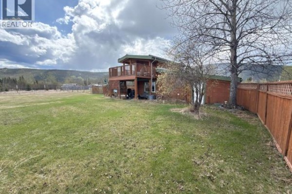 12 Fireweed Road, Dawson City, YT Y0B1G0 Photo 5