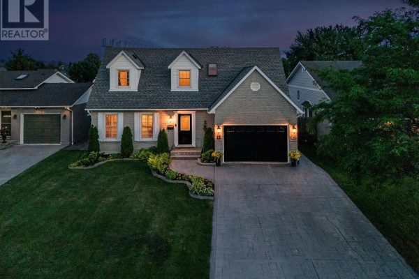 12 Foxhill Crescent, St  Catharines, ON, photo 2