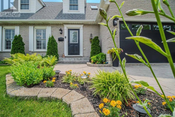 12 Foxhill Crescent, St  Catharines, ON, photo 3