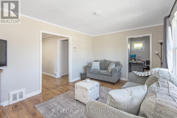 Kitchen - 12 Garnet Street, St  Catharines, ON L2M5E5 Photo 5