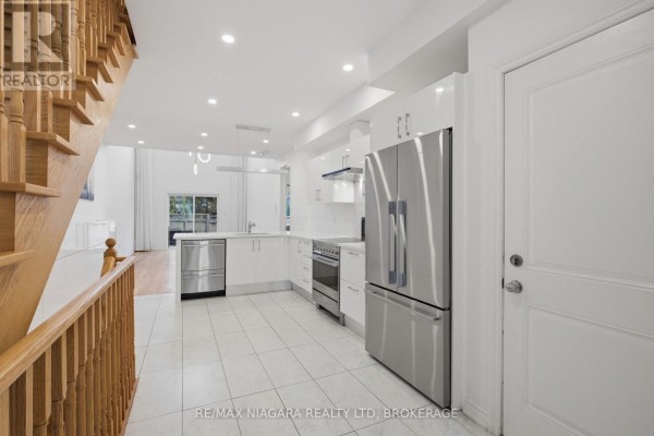 12 George Manor, Niagara On The Lake, ON L0S1J0 Photo 5