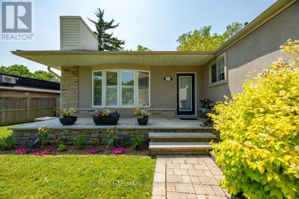 12 Guildcrest Drive, Toronto, ON M1E1E3 Photo 2