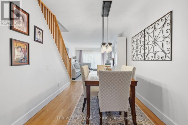 Foyer - 12 Guildwood Walk, London North, ON N6H3X2 Photo 4