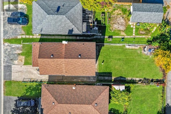 12 Gutcher Ave, Sudbury, ON P3C3H6 Photo 5