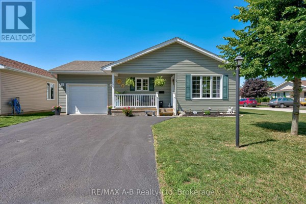 12 Kellestine Drive, Strathroy Caradoc, ON, photo 2