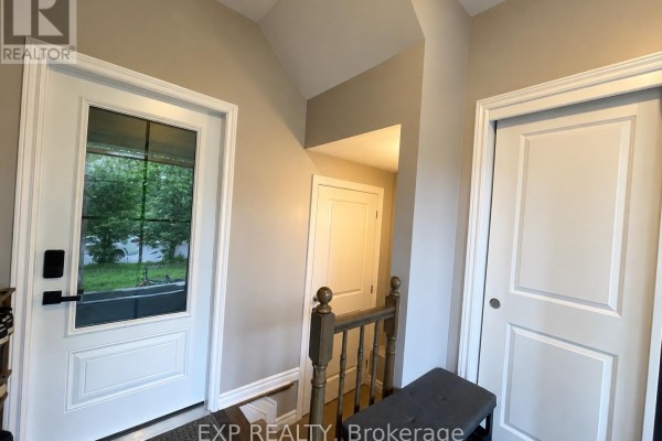 12 Knockaderry Crescent, Ottawa, ON, photo 3