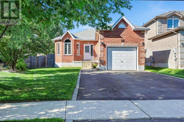 Living room - 12 Lamont Crescent, Barrie, ON L4N2G8 Photo 3