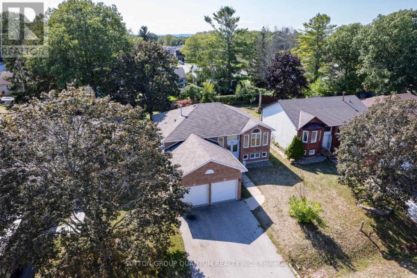 12 Langevin Drive, Wasaga Beach, ON, photo 2