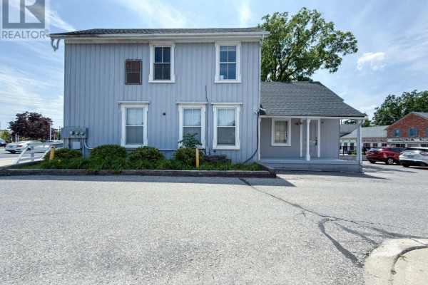 12 Main Street N, Markham, ON L3P1X2 Photo 4