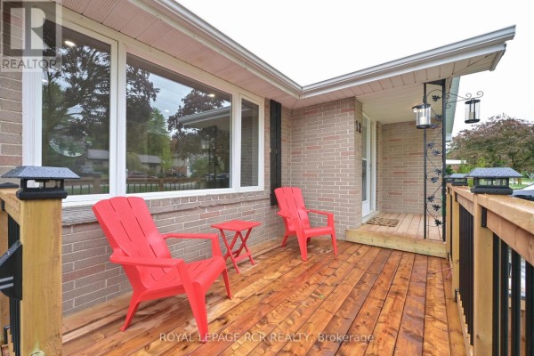 Living room - 12 Maple Avenue E, New Tecumseth, ON L0G1A0 Photo 2