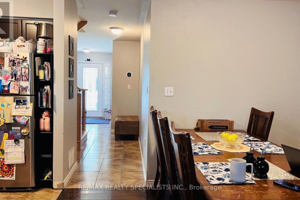 12 Mckibbon Avenue, Hamilton, ON, photo 3