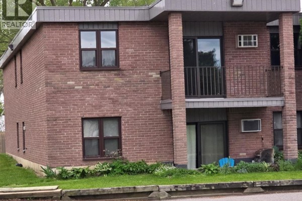 12 Montgomery Drive Unit# A207, Wallaceburg, ON, photo 2
