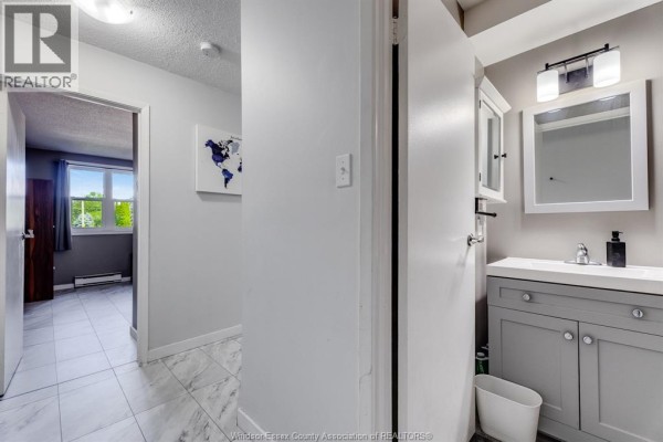 12 Montgomery Unit# A107, Wallaceburg, ON, photo 2