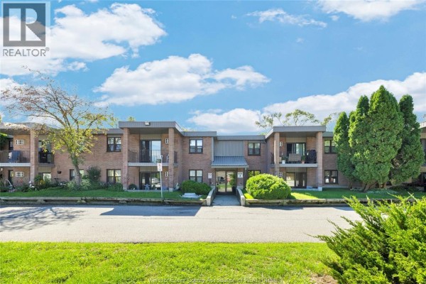 12 Montgomery Unit# A205, Wallaceburg, ON, photo 2