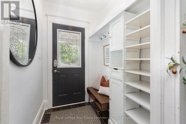 Bedroom - 12 Newmarket Avenue, Toronto, ON M4C1V7 Photo 4
