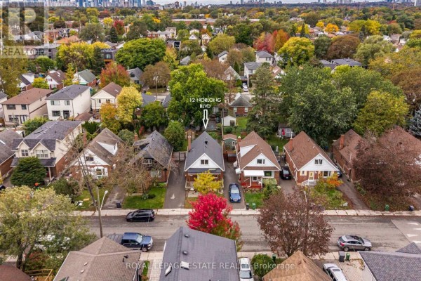 12 Norlong Boulevard, Toronto