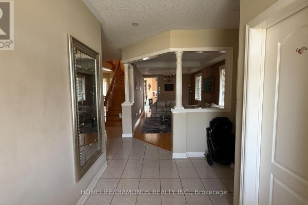 12 Oakhaven Road, Brampton, ON L6P2Y3 Photo 4