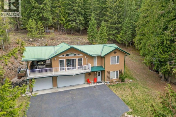 3pc Ensuite bath - 12 Old Town Road, Sicamous, BC V0E2V4 Photo 2