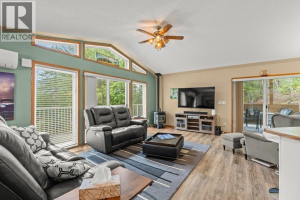 Bedroom - 12 Old Town Road, Sicamous, BC V0E2V4 Photo 5