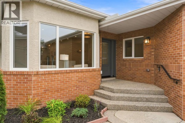 12 Prominence Point Sw, Calgary, AB, photo 2