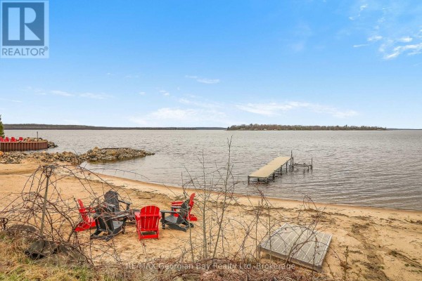 12 Robins Point Road, Tay, ON, photo 2