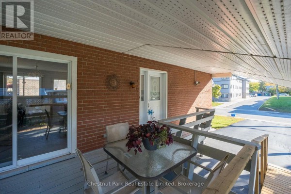 12 Spring Street, Prince Edward County, ON K0K2T0 Photo 4