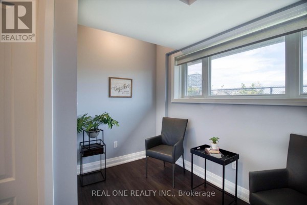 Bedroom 2 - 12 Teasel Way, Markham, ON L3R9S3 Photo 5