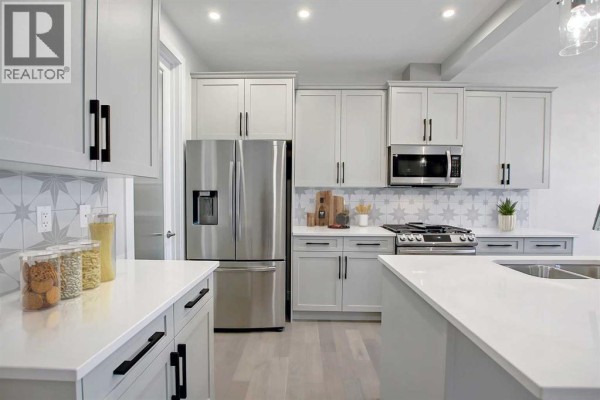 Bonus Room - 12 Topaz Place, Cochrane, AB T4C3K2 Photo 4