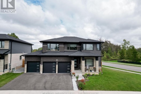 12 Westcott Road, Welland, ON L3C0K9 Photo 2